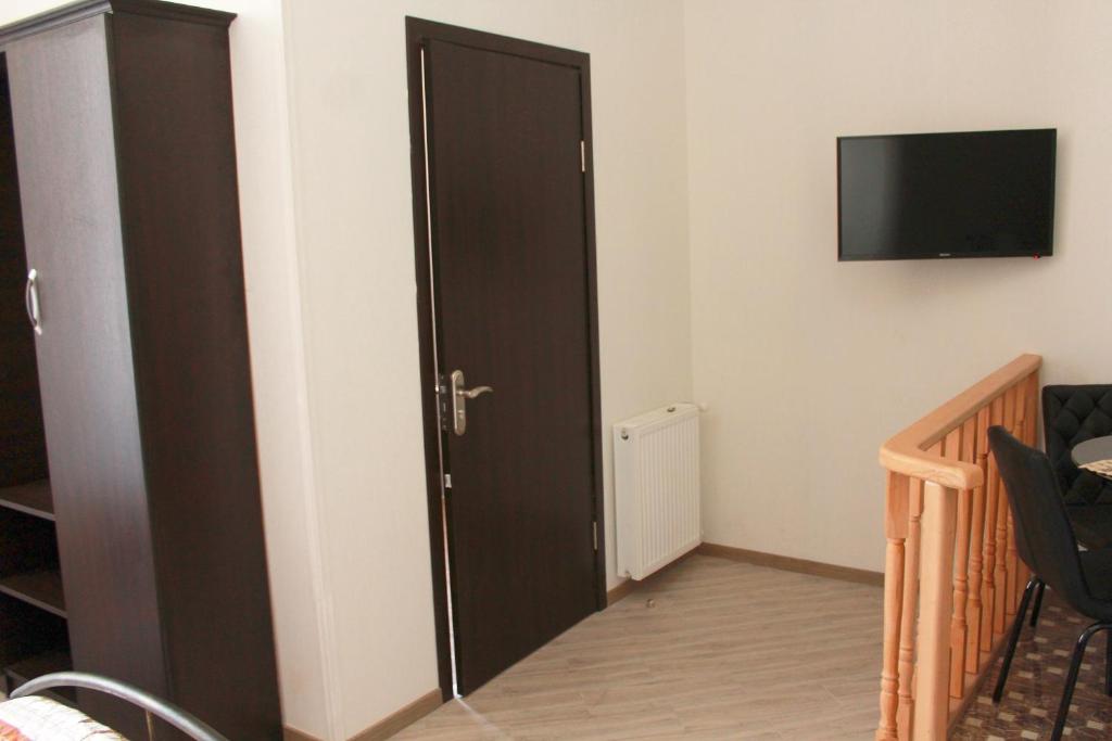 Guest House on Gia Abesadze Street room 6